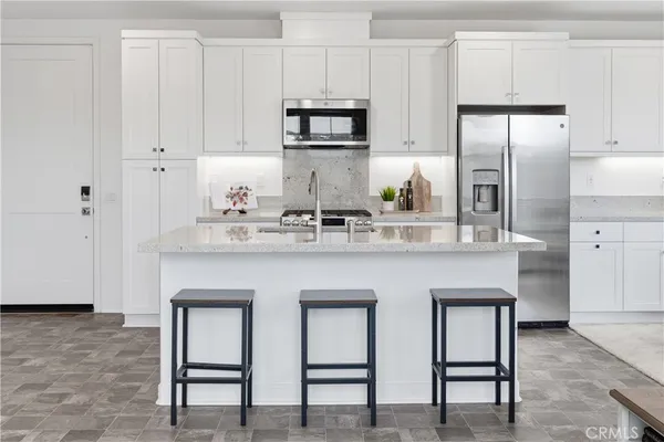 $675,000 | 1401 Lasso Way, Unit 304, Rancho Mission Viejo, CA 92694