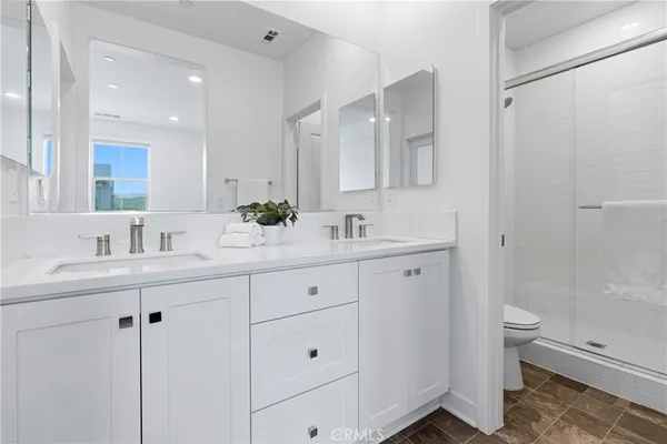 $675,000 | 1401 Lasso Way, Unit 304, Rancho Mission Viejo, CA 92694