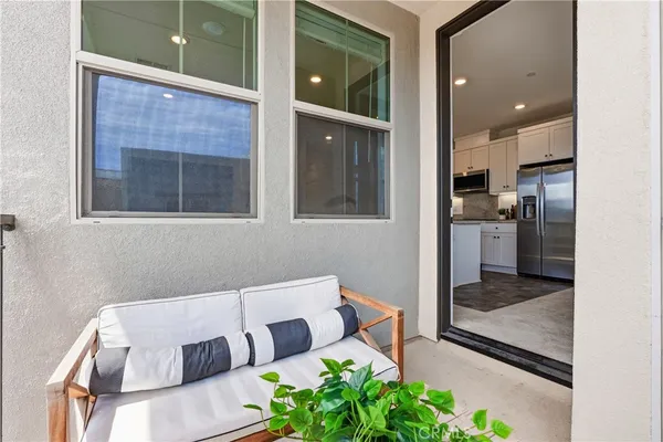 $675,000 | 1401 Lasso Way, Unit 304, Rancho Mission Viejo, CA 92694
