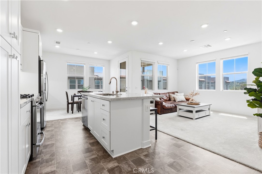 1401 Lasso Way, Unit 304 Rancho Mission Viejo, CA 92694 - Photo 4 of 75