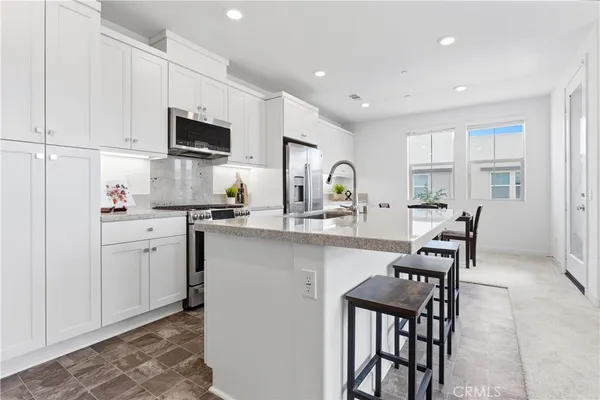 $675,000 | 1401 Lasso Way, Unit 304, Rancho Mission Viejo, CA 92694