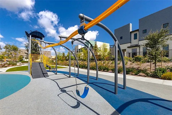 $675,000 | 1401 Lasso Way, Unit 304, Rancho Mission Viejo, CA 92694