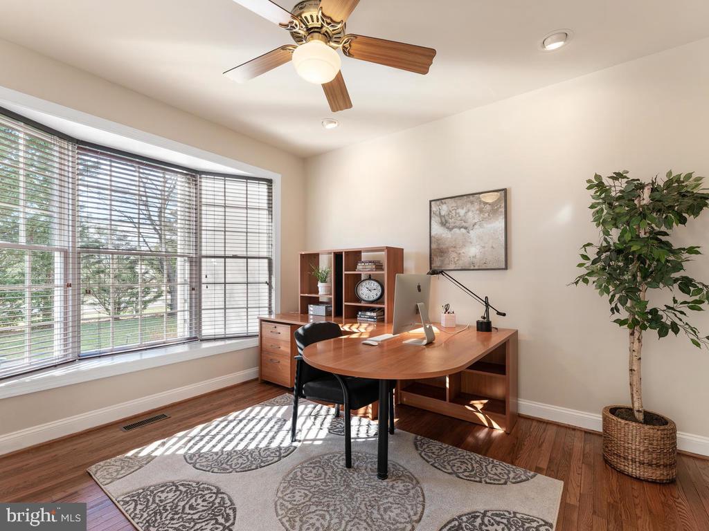 12128 Sheets Farm Road North Potomac, MD 20878 - Photo 7 of 54 First floor office with Bay Window