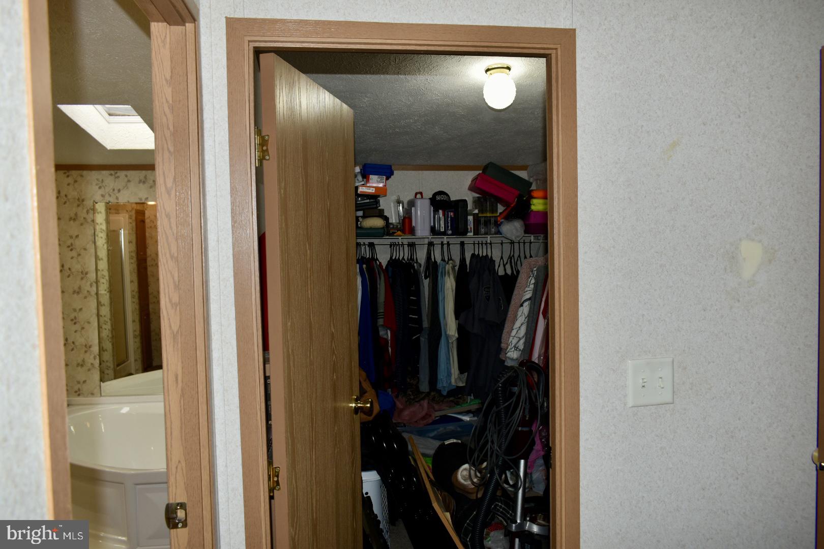 38 Broadwing Drive Hanover, PA 17331 - Photo 16 of 37 a view of a hallway