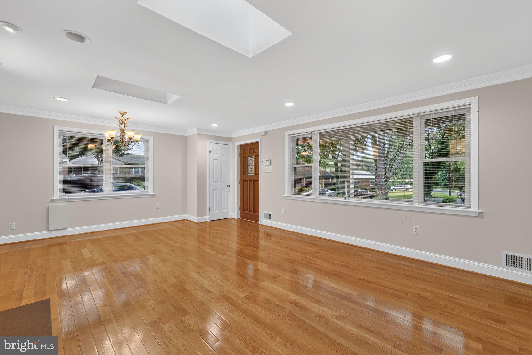 1813 Florin Street Silver Spring, MD 20902 - Photo 5 of 22 FLOODED WITH NATURAL LIGHT