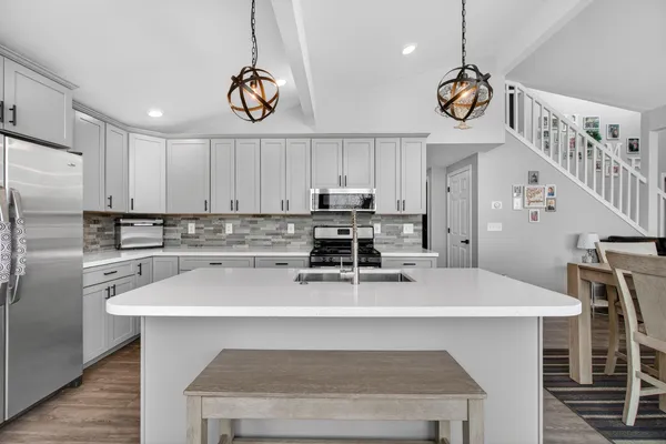 $550,000 | 11557 Highland Hills Drive, Jerome, MI 49249