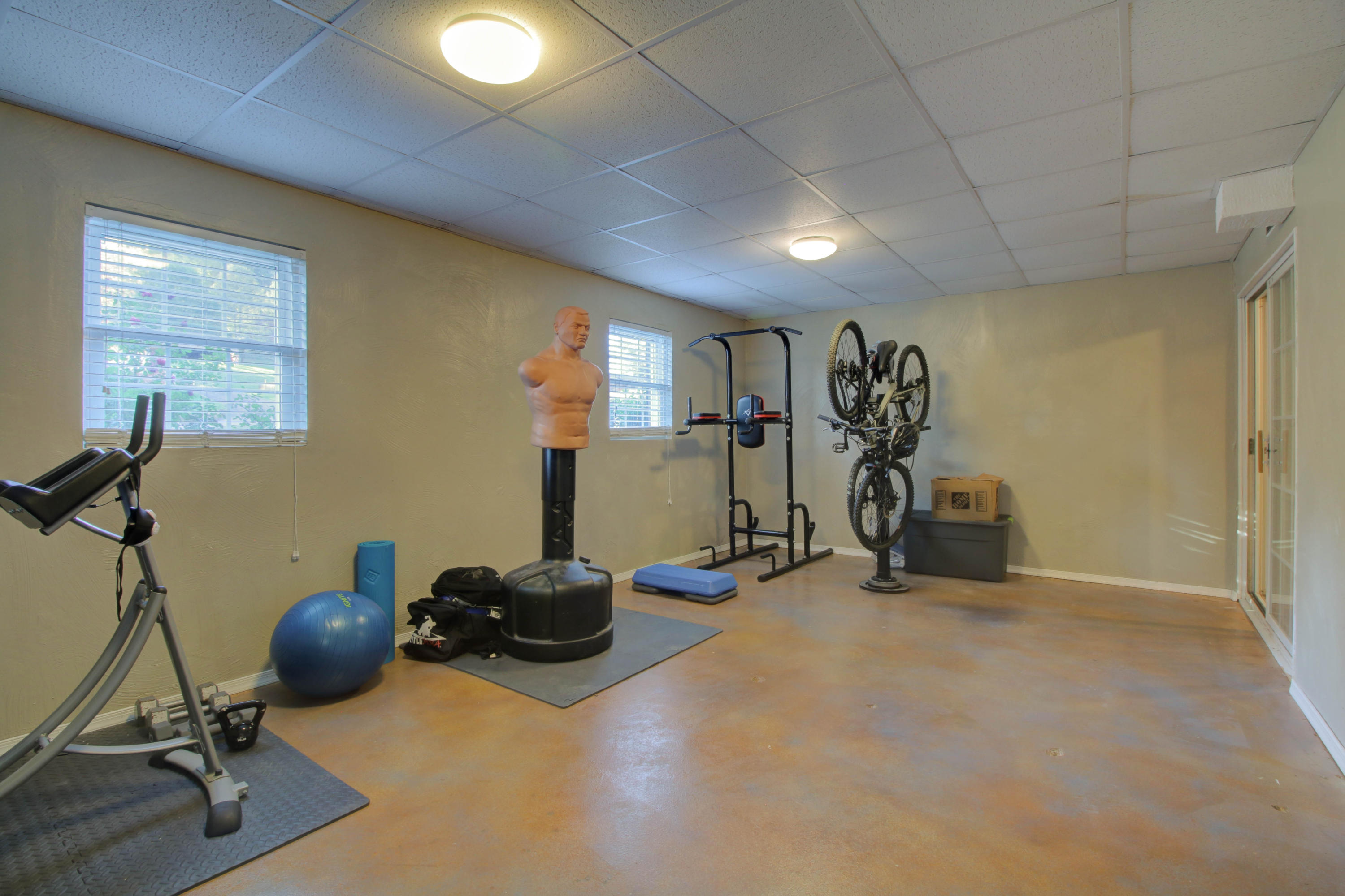 5954 Merriman Road Roanoke, VA 24018 - Photo 21 of 29 Recreation Room