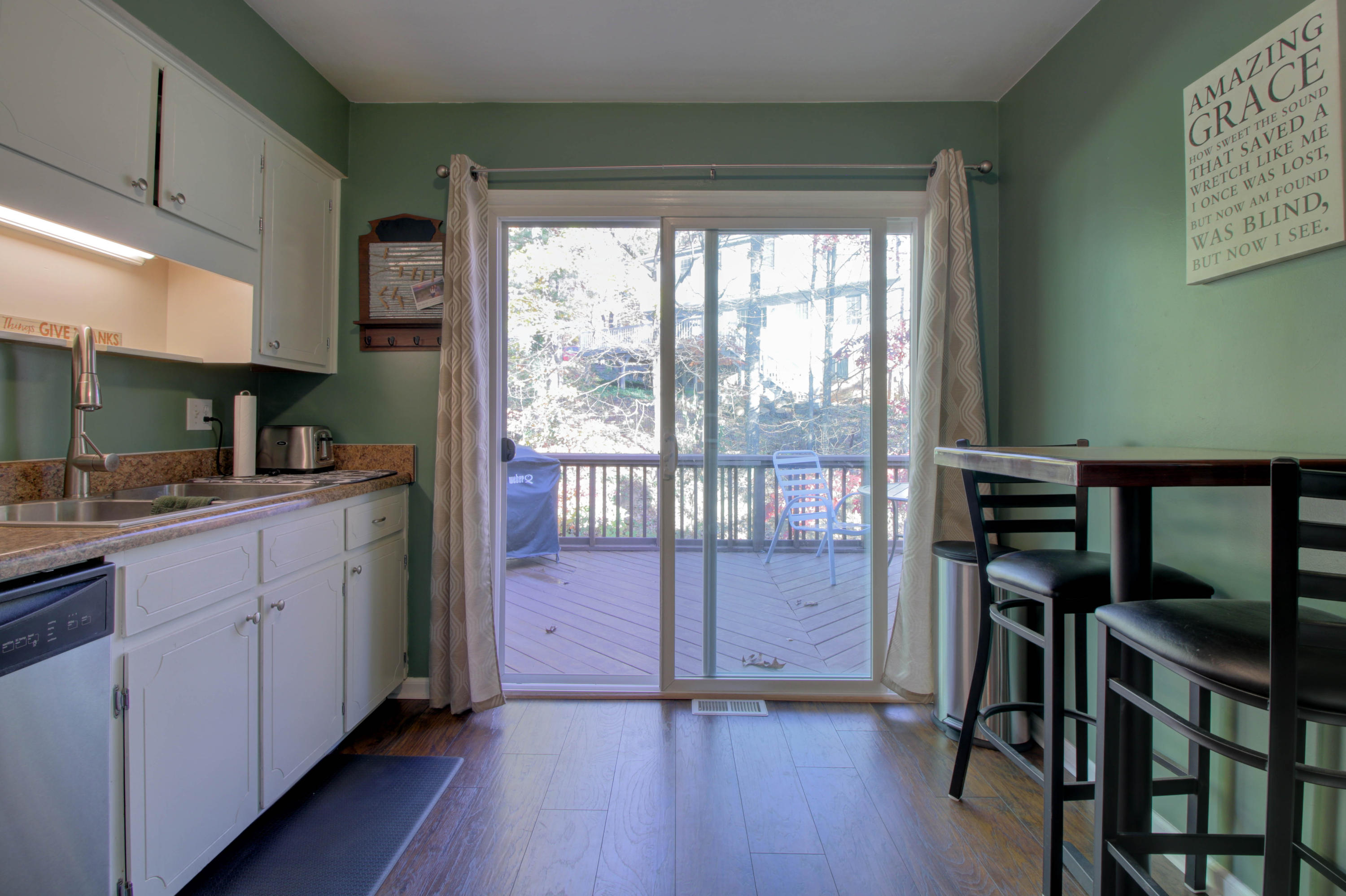 5954 Merriman Road Roanoke, VA 24018 - Photo 5 of 29 Kitchen