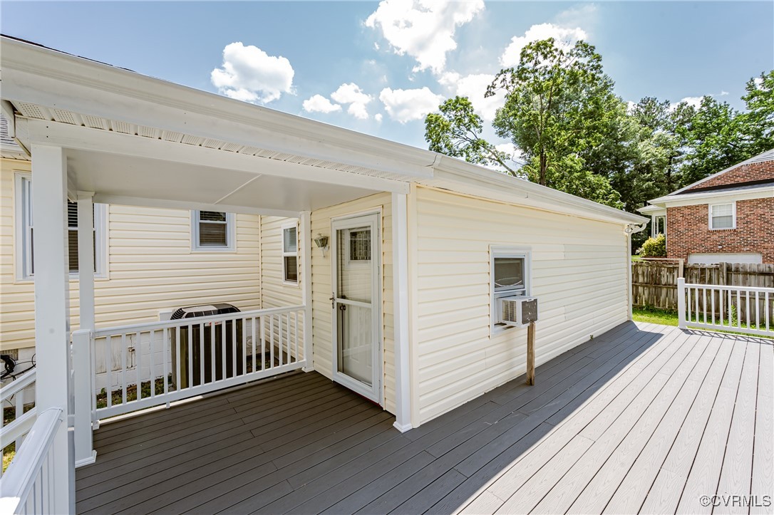 9286 Hungary Road Glen Allen, VA 23060 - Photo 41 of 50 View of deck