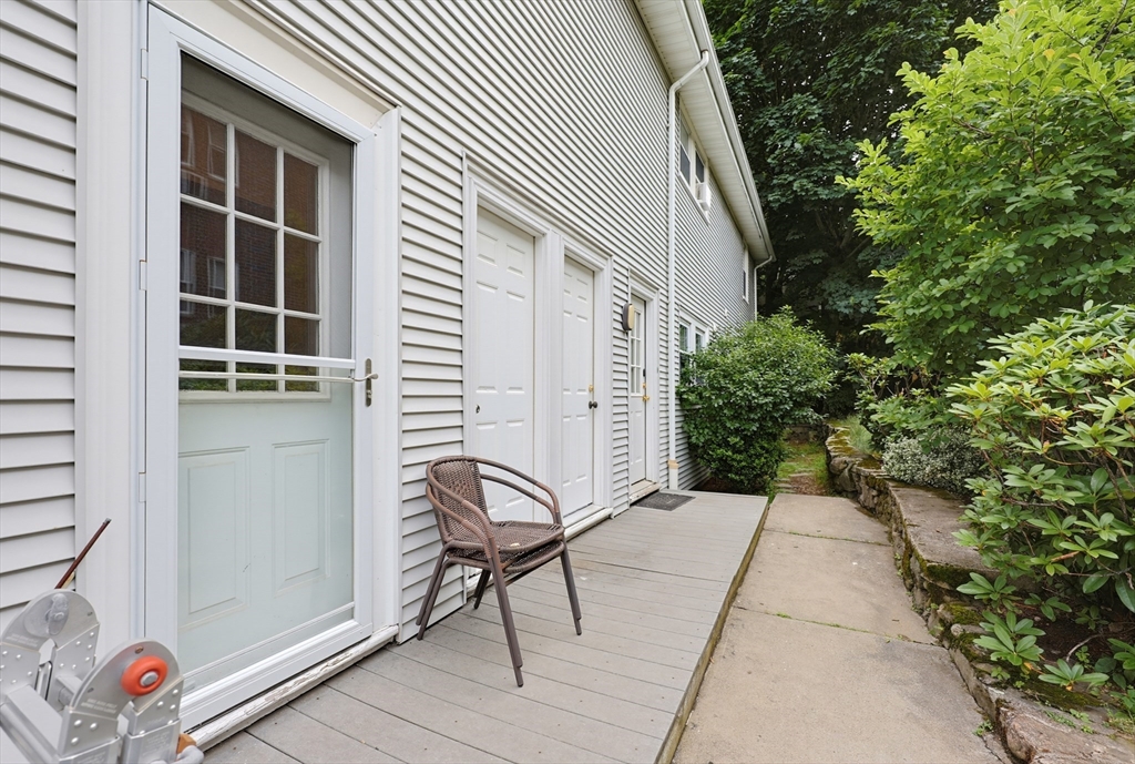1096 Main Street, Unit 3 Waltham, MA 02453 - Photo 28 of 30