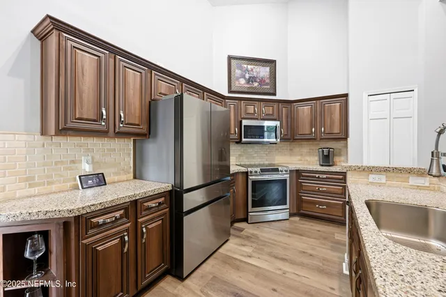 $569,900 | 3764 Helicon Drive, Jacksonville, FL 32223