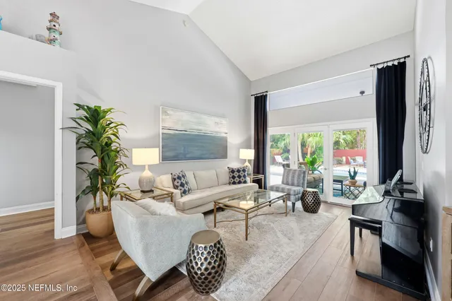 $569,900 | 3764 Helicon Drive, Jacksonville, FL 32223