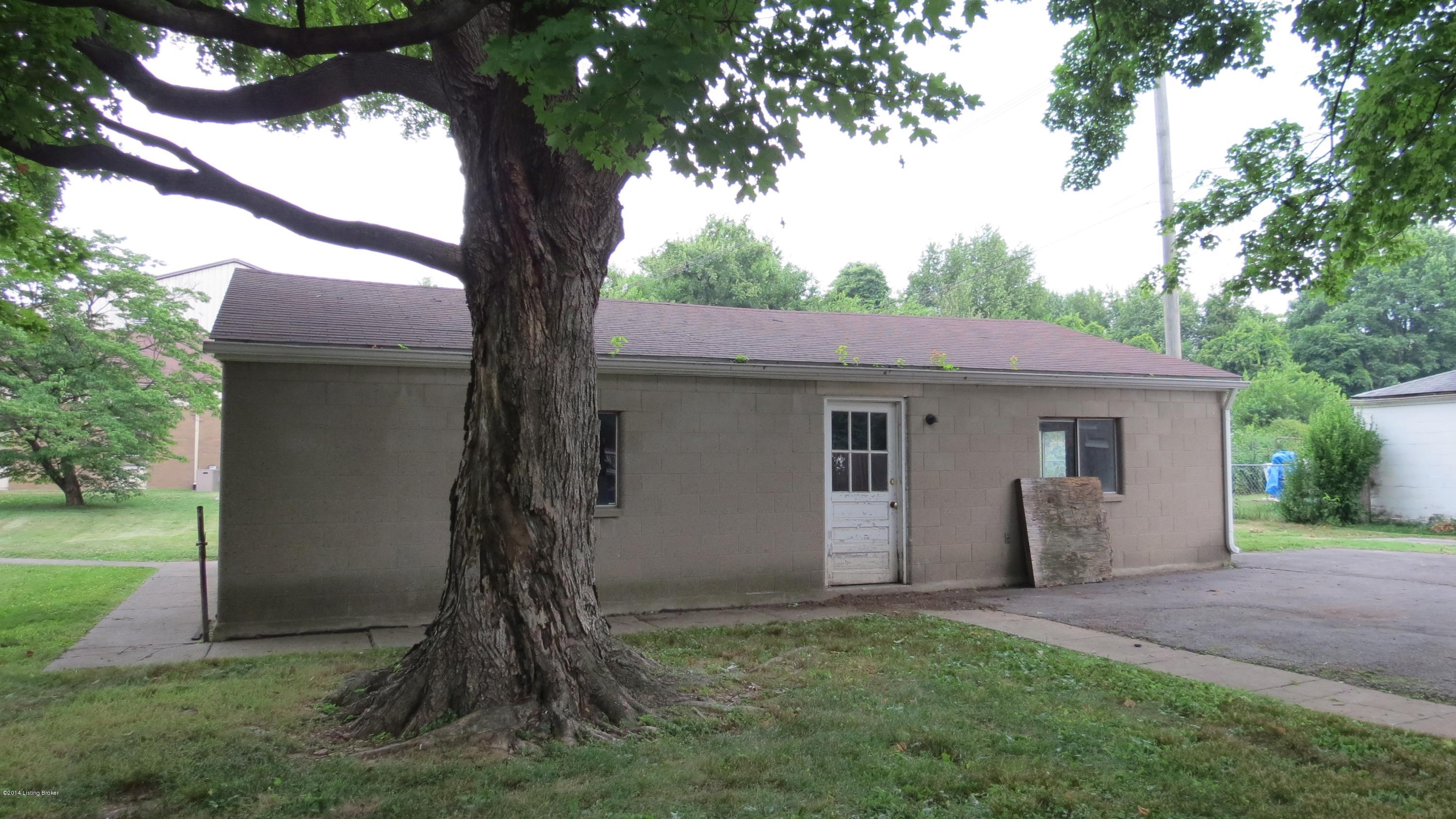 1867 Farnsley Road Louisville, KY 40216 - Photo 33 of 36 IMG_0008