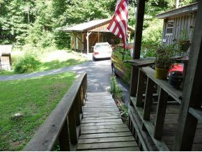 2189 Rice Creek Road Flag Pond, TN 37657 - Photo 7 of 12 Front Porch