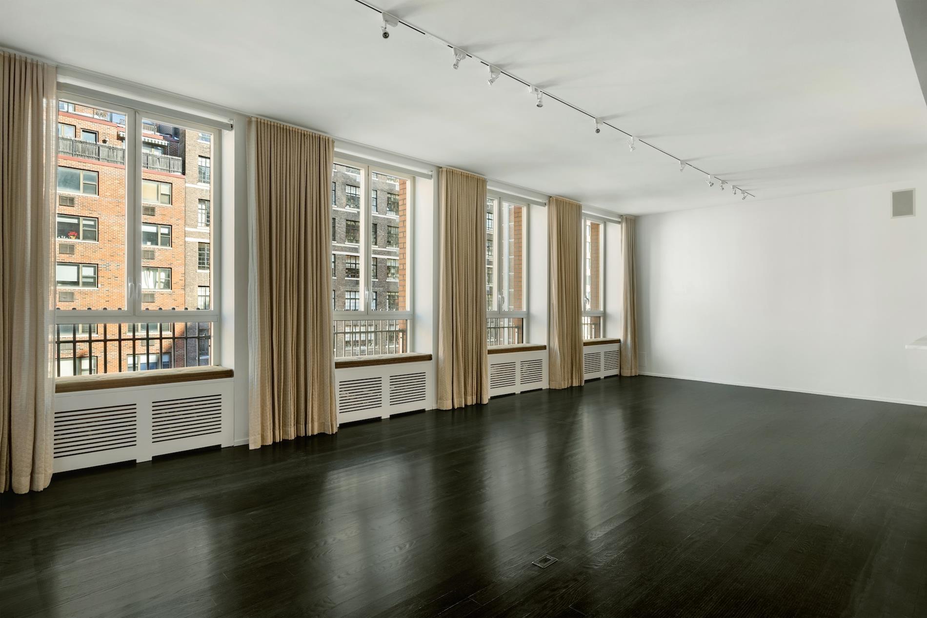 330 East 72nd Street, Unit 11 Manhattan, NY 10021 - Photo 2 of 19