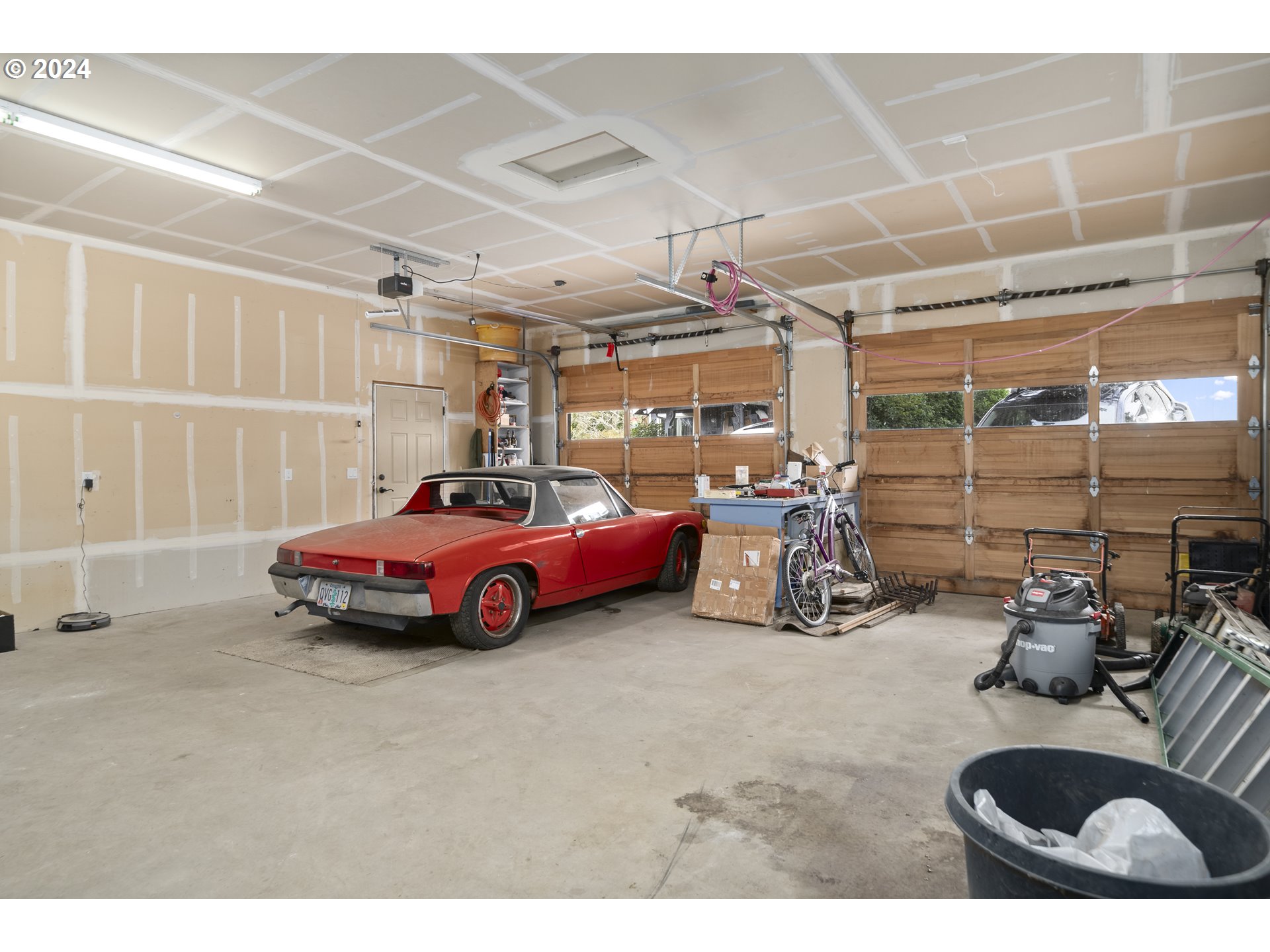 4701 Northeast Neotsu Drive Neotsu, OR 97364 - Photo 26 of 46 a car parked in parking garage