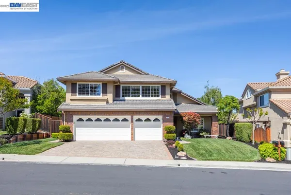 $2,288,000 | 302 Sunset Drive, Danville, CA 94506