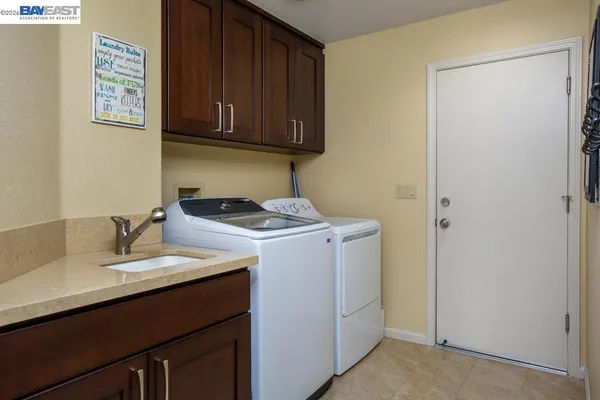 $2,288,000 | 302 Sunset Drive, Danville, CA 94506