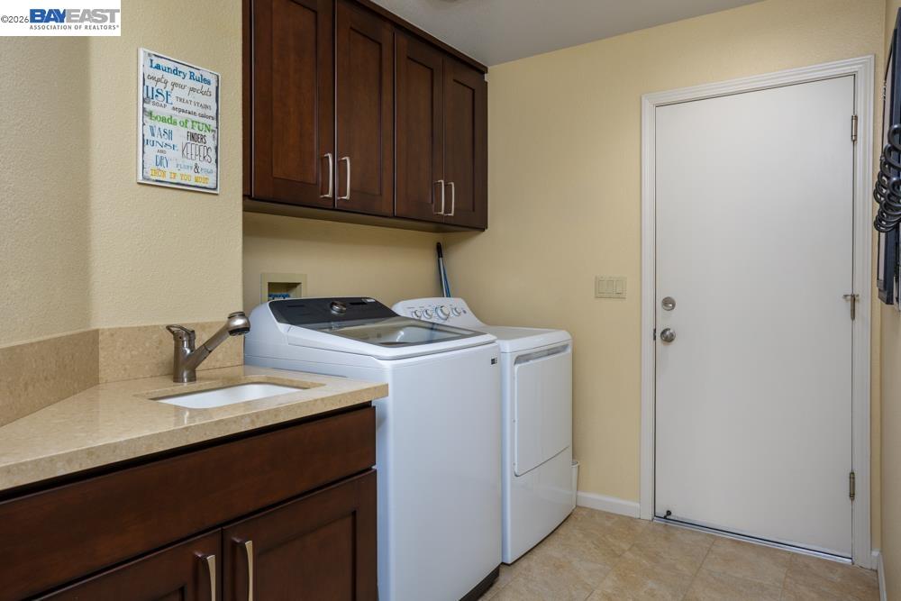 302 Sunset Drive Danville, CA 94506 - Photo 15 of 31 a bathroom with a sink and a mirror