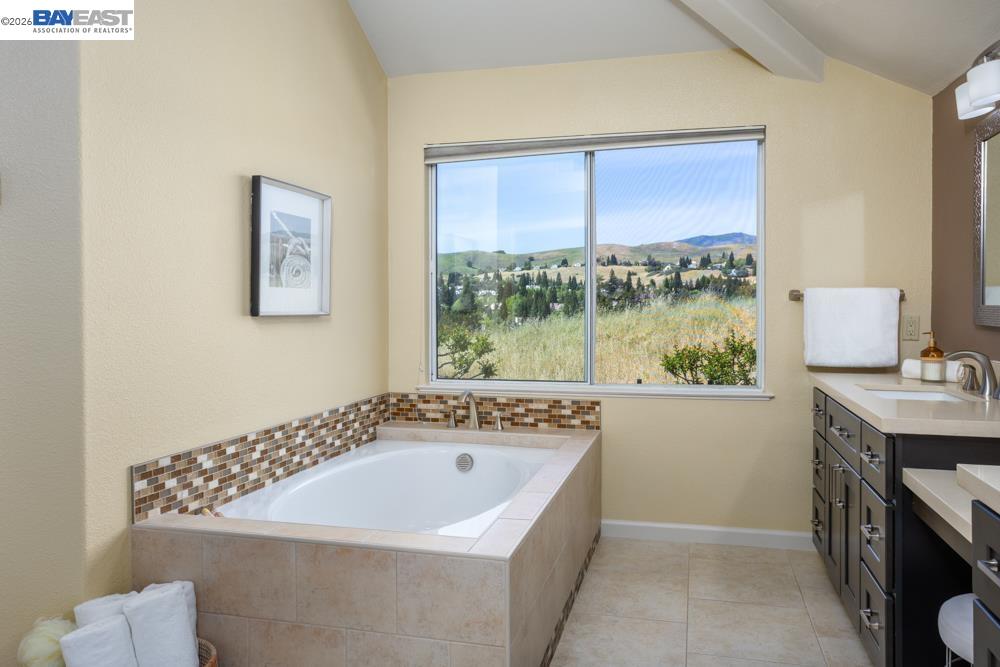 302 Sunset Drive Danville, CA 94506 - Photo 19 of 31 a bath tub sitting next to a window