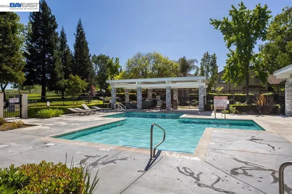 $2,288,000 | 302 Sunset Drive, Danville, CA 94506