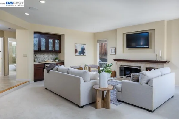 $2,288,000 | 302 Sunset Drive, Danville, CA 94506