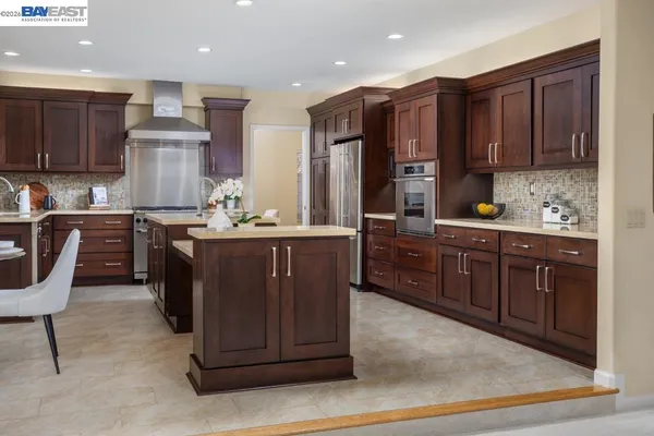 $2,288,000 | 302 Sunset Drive, Danville, CA 94506