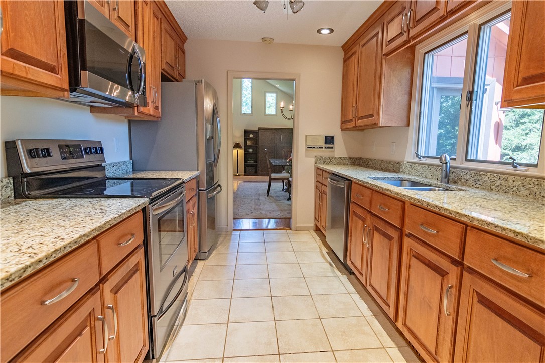 129 Sunset Point Road Anderson, SC 29626 - Photo 31 of 50 kitchen - totally updated