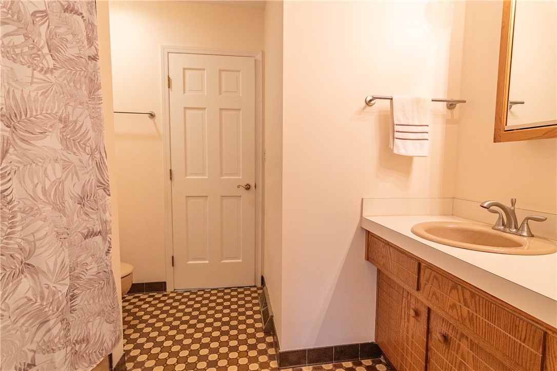 129 Sunset Point Road Anderson, SC 29626 - Photo 37 of 50 bathroom 1