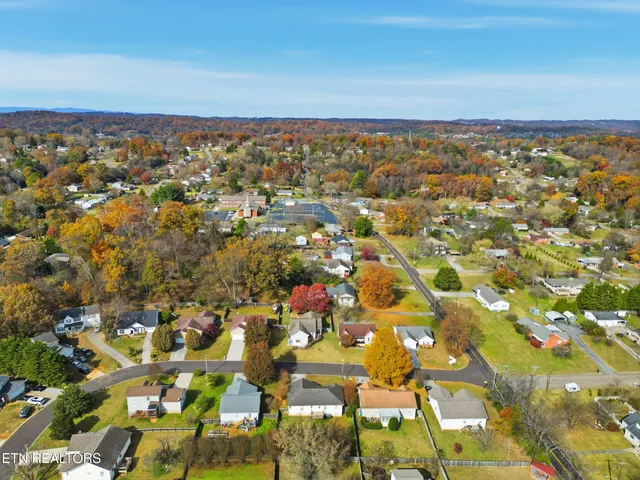 $329,000 | 1652 Banyan Lane, Knoxville, TN 37914