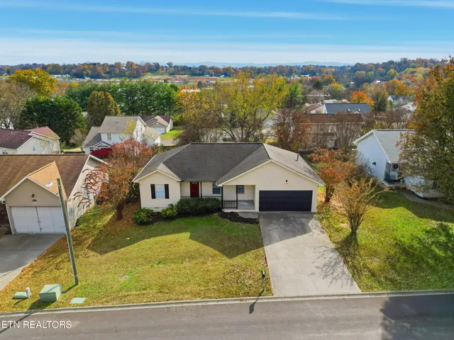 $329,000 | 1652 Banyan Lane, Knoxville, TN 37914