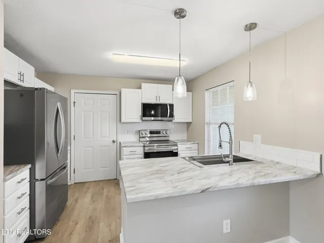 $329,000 | 1652 Banyan Lane, Knoxville, TN 37914