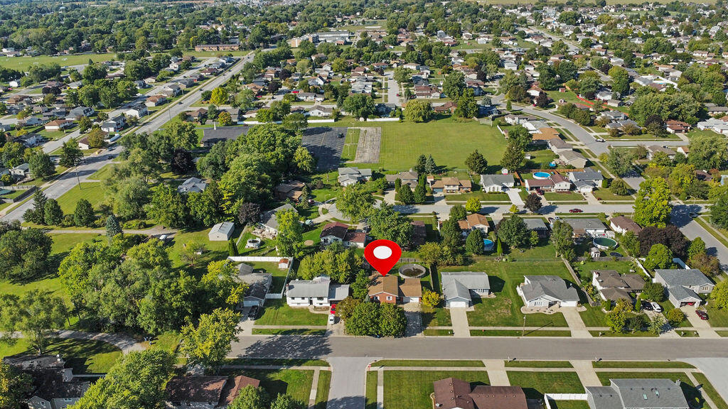 1702 West 100th Avenue Crown Point, IN 46307 - Photo 2 of 20 1024x576