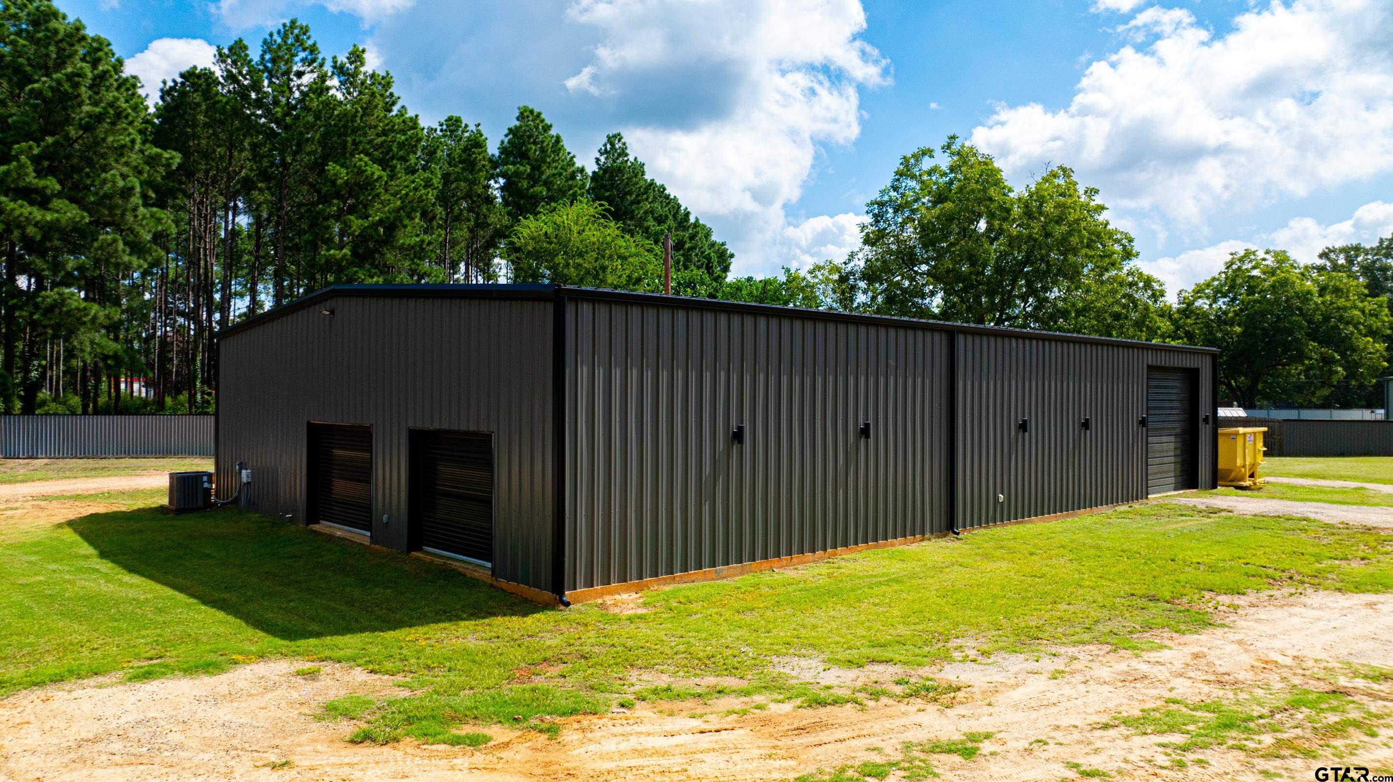 126 Gamel Road Longview, TX 75604 - Photo 15 of 23 a backyard of a house