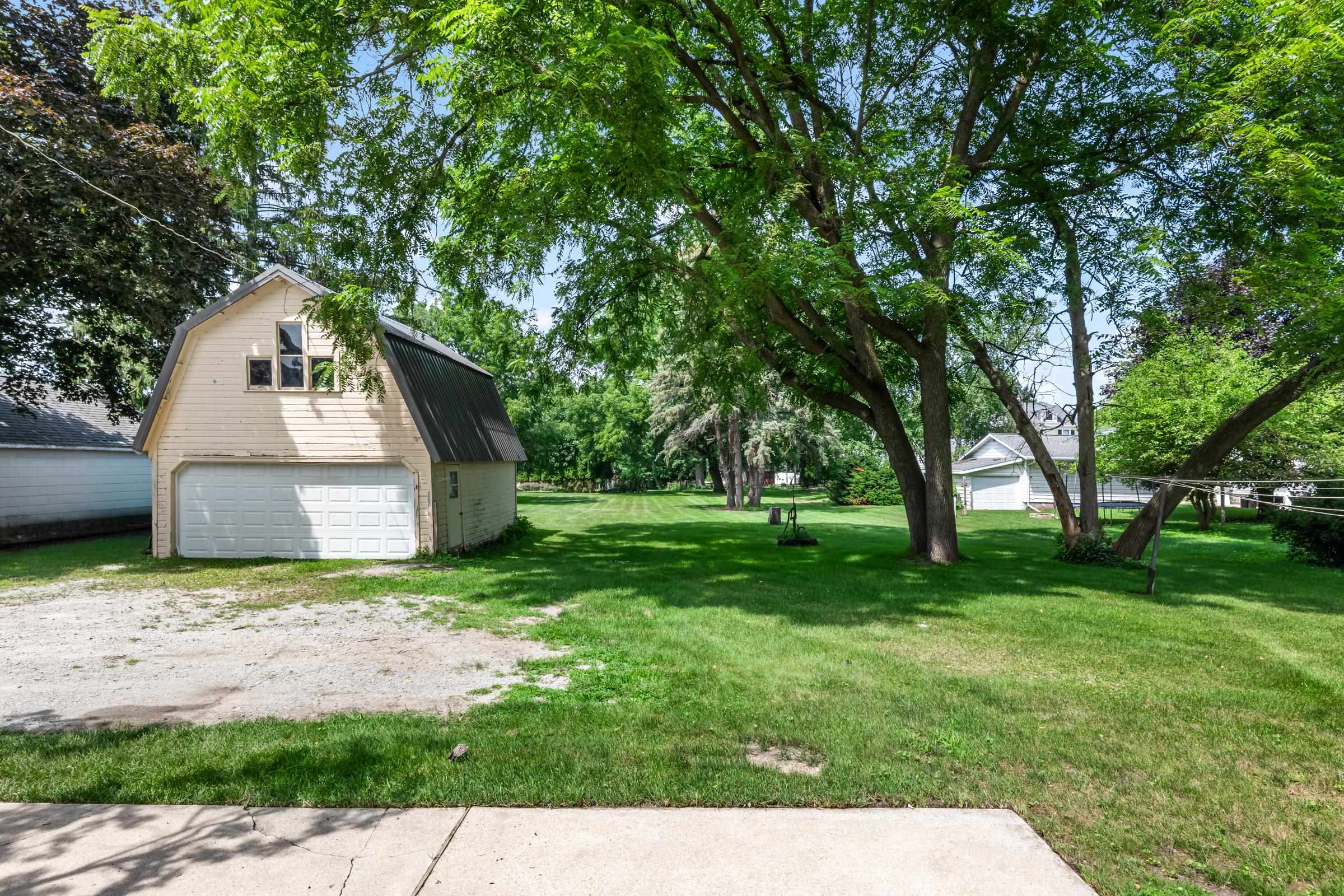 810 South Grove Street Ripon, WI 54971 - Photo 32 of 44