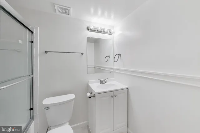 $235,000 | 12307 Braxfield Court, Unit 413, Rockville, MD 20852