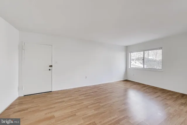 $235,000 | 12307 Braxfield Court, Unit 413, Rockville, MD 20852