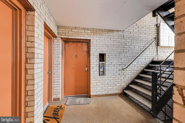 $235,000 | 12307 Braxfield Court, Unit 413, Rockville, MD 20852