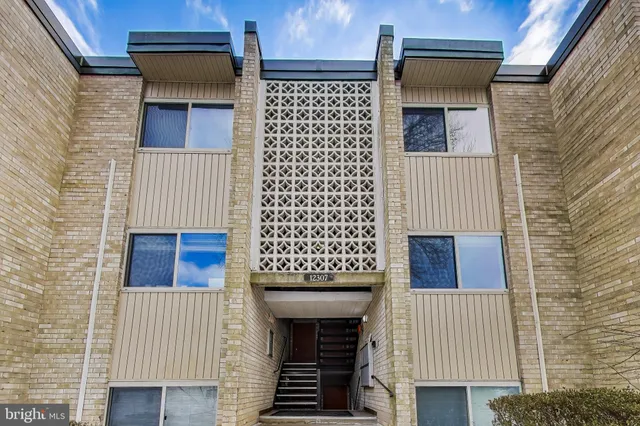 $235,000 | 12307 Braxfield Court, Unit 413, Rockville, MD 20852
