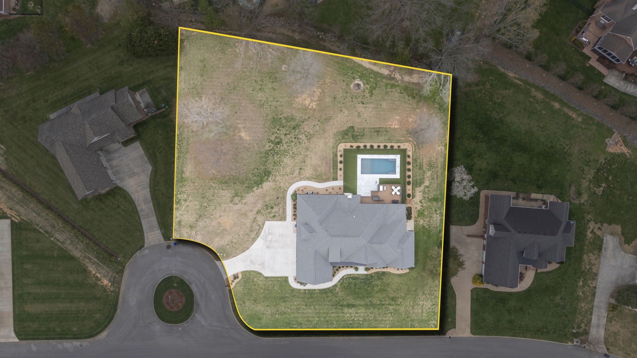 426 Brunswick Court Tullahoma, TN 37388 - Photo 4 of 95