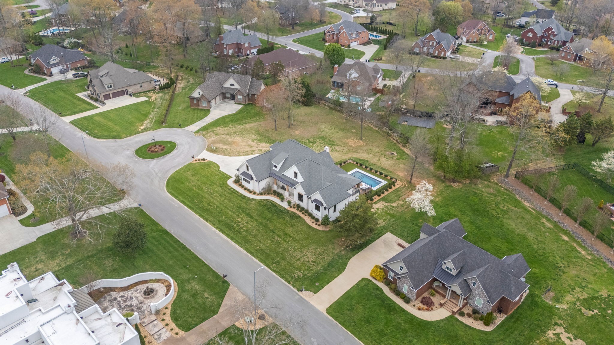 426 Brunswick Court Tullahoma, TN 37388 - Photo 5 of 95