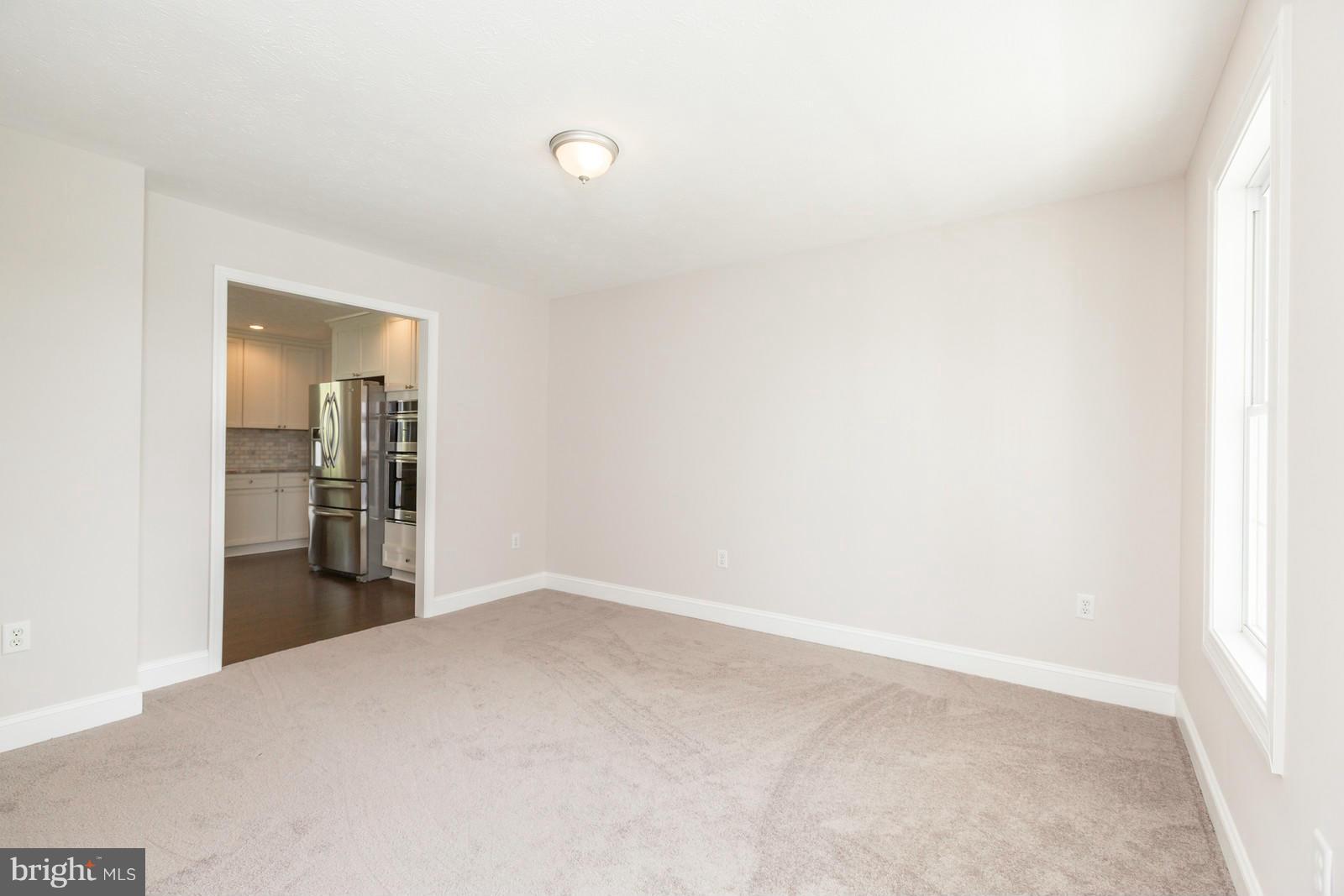 3878 Back Mountain Road Winchester, VA 22602 - Photo 11 of 30 Dining Room