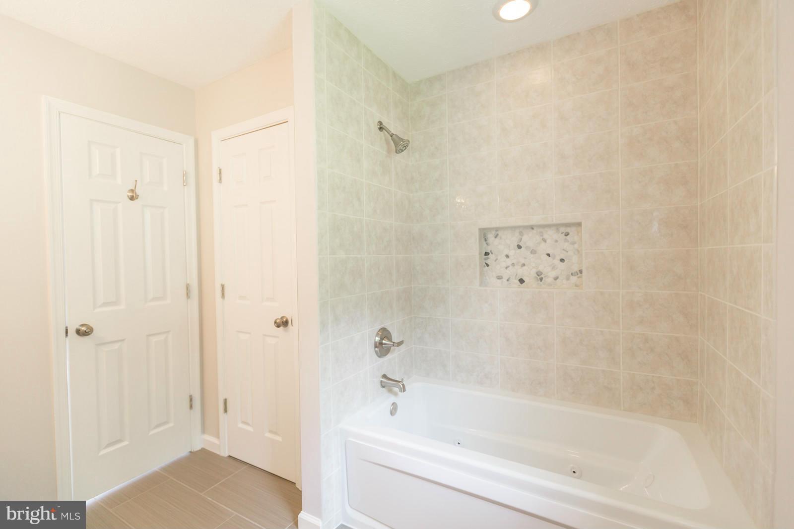 3878 Back Mountain Road Winchester, VA 22602 - Photo 22 of 30 Bath