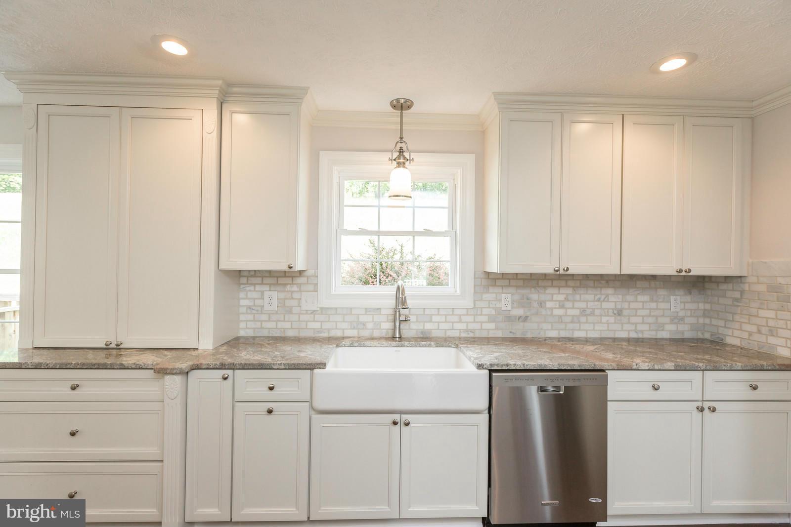 3878 Back Mountain Road Winchester, VA 22602 - Photo 6 of 30 Kitchen