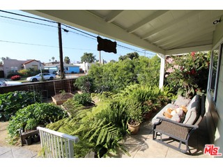 10744 Charnock Road Los Angeles, CA 90034 - Photo 19 of 23 Gallery Image 19