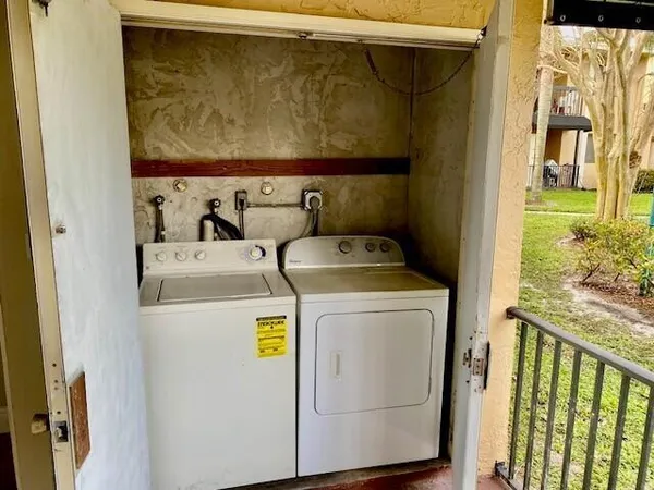 $2,100 | 6051 10th Avenue North, Unit 136, Greenacres, FL 33463