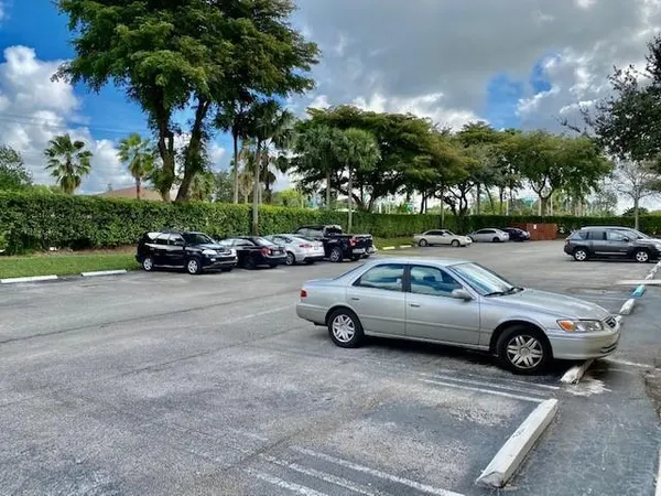 $2,100 | 6051 10th Avenue North, Unit 136, Greenacres, FL 33463