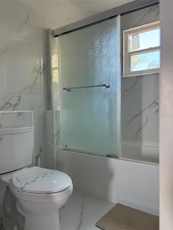 $3,000 | 2570 Loma Linda Street, Sarasota, FL 34239