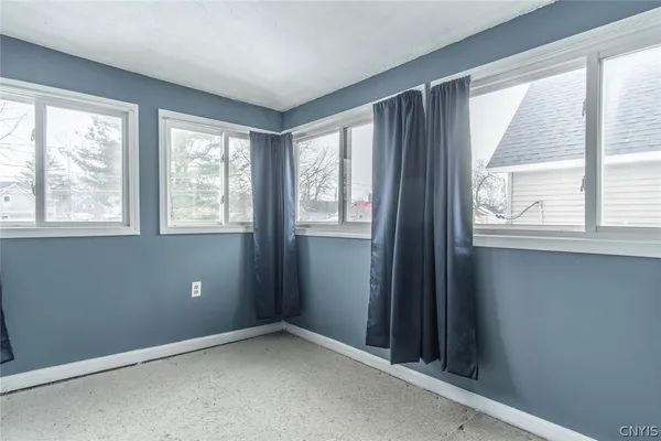 $172,900 | 572 Snell Street, Watertown, NY 13601