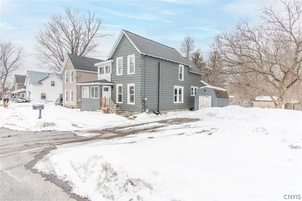 $172,900 | 572 Snell Street, Watertown, NY 13601